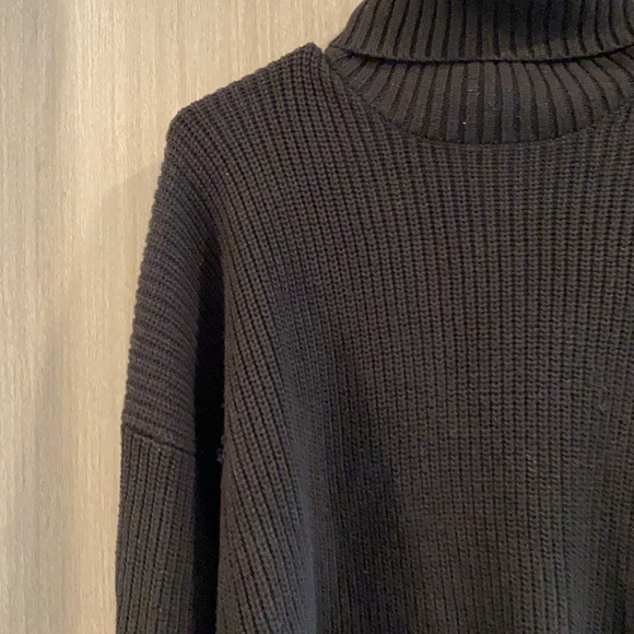 ❗️BOGO❗️Monki Turtleneck Sweater - Picture 3 of 8